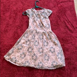 Girls dress